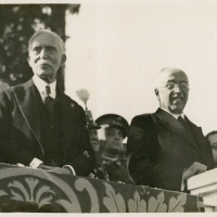 AUTOR DESCONOCIDO. Maciá y Alcalá Zamora en la Tribuna Presidencial, elevada en el Puerto de Valencia. 1933. ES.462508.ADPV/Fondo Fotográfico, nº 08895