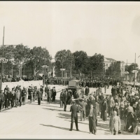 AUTOR DESCONOCIDO. La comitiva con el féretro desfilando por las calles de Valencia. 1933. ES.462508.ADPV/Fondo Fotográfico, nº 08897