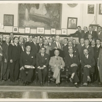 AUTOR DESCONOCIDO. Maciá y otras autoridades en la redacción del periódico El Pueblo. 1933. ES.462508.ADPV/Fondo Fotográfico, nº 08908 
