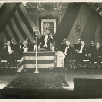 AUTOR DESCONOCIDO. Discurso de Alcalá Zamora en la velada necrológica que se realizó en el Teatro Principal. 1933. ES.462508.ADPV/Fondo Fotográfico, nº 08909 