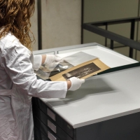 Foto Sobre el fondo y las colecciones fotográficas