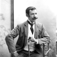ANTONIO GARCÍA. Retrat de Mariano Benlliure recolzat en un bastón.1890. ES.462508.ADPV / Col·lecció Boldún, imatge nº 07.351