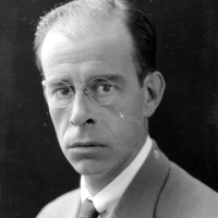 SALVADOR PASCUAL Boldún. Retrat de mig cos del fotògraf Salvador Pascual Boldún. S.L. 1930. ES.462508.ADPV / Col·lecció Boldún, imatge nº 07.791