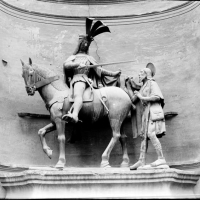 ENRIQUE CARDONA.  Escultura en bronce de san Martín de Tours, anónimo flamenco, en la fachada de la iglesia de San Martín. Valencia. 1920. ES.462508.ADPV/Colección Cardona, imagen nº 00667
